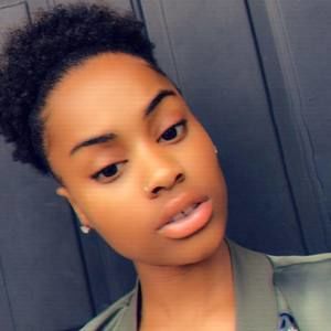 Meet your Posher, Davonne